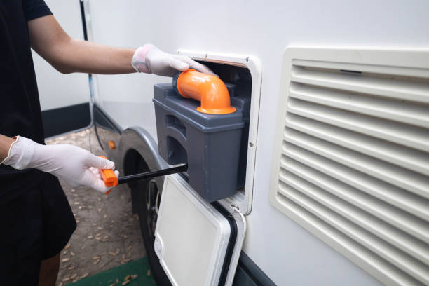 Best Construction site porta potty rental  in Riverside, IL